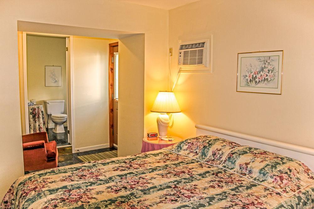 Summers Country Inn Діґбі Екстер'єр фото